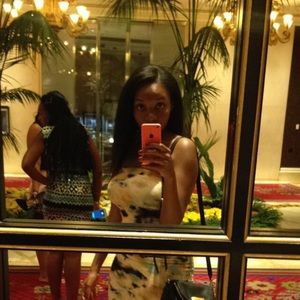 Meet your Posher, LifeinAux